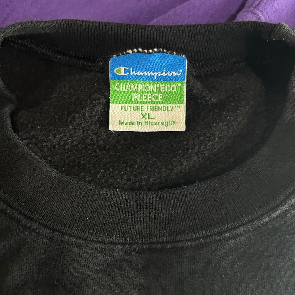 VTG Men's Black Green Champion UWGB UW Green Bay Phoenix Crewneck Sweatshirt XL - Picture 2 of 6